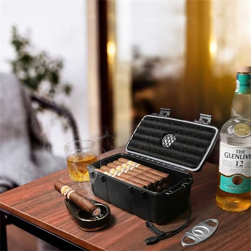 Flauno matka sikari humidor tapauksessa
