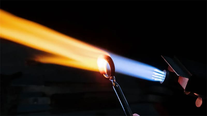 oliva fackelfeuerzeug